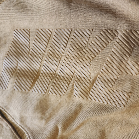 Nike sweatshirt. - Picture 5 of 5